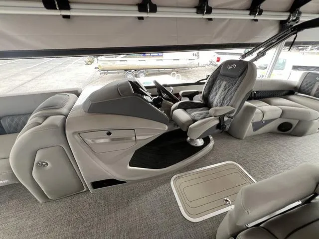 Slide: The Image of Barletta Lusso L25M 2024 - 4