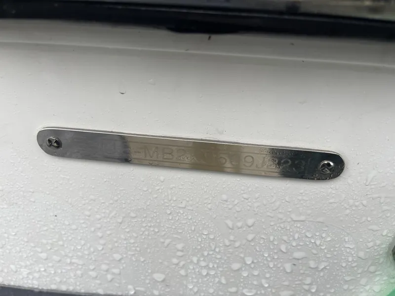 Slide: The Image of Malibu Wakesetter 22 LSV 2023 - 8