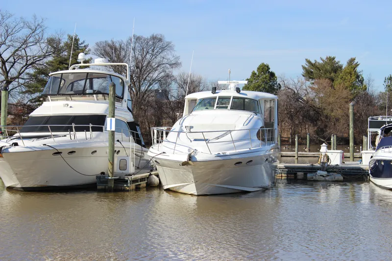 Slide: The Image of Sea Ray 480 Motor Yacht 2002 - 110