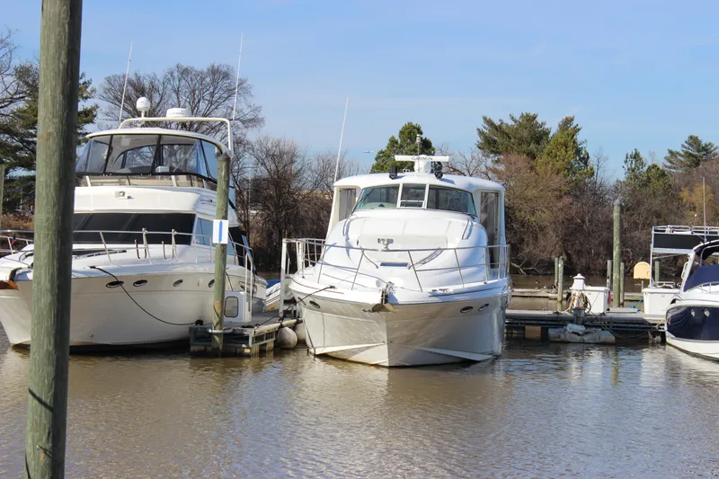 Slide: The Image of Sea Ray 480 Motor Yacht 2002 - 111