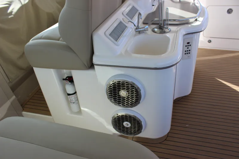 Slide: The Image of Interior of 2002 Sea Ray 480 Motor Yacht with sink and speakers. - 20