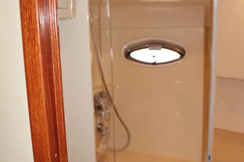 Slide: The Image of Sea Ray 480 Motor Yacht 2002 - 62