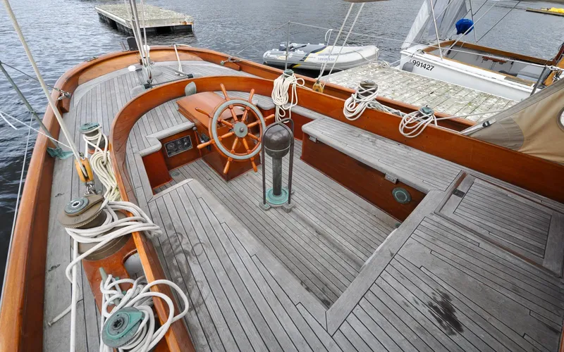 Slide: The Image of Custom Eldredge-McInnis 47 Cutter - Prowess - Cockpit - 29