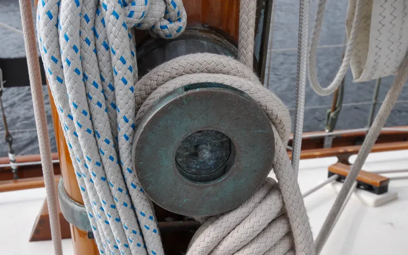 Slide: The Image of Custom Eldredge-McInnis 47 Cutter - Prowess - Halyard/Reef Winch - 65