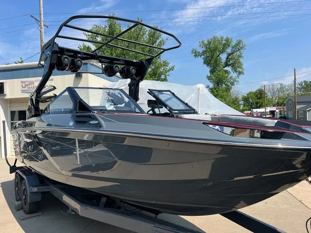 Centurion Ri245 2024 for Sale | MarineSource