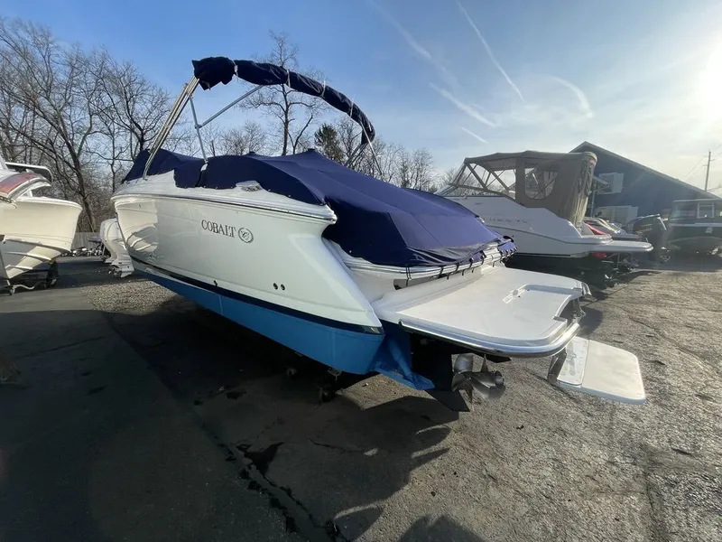 Slide: The Image of Cobalt Boats 302 BR 2011 - 4