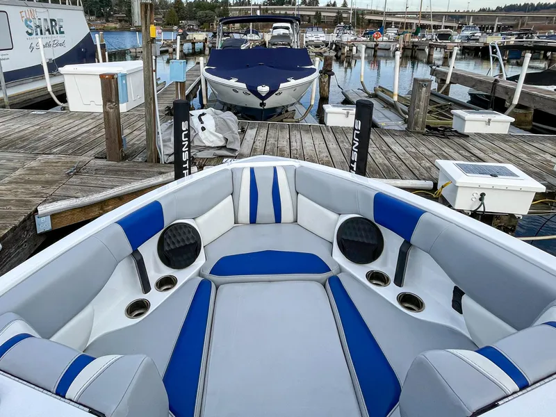 Slide: The Image of Malibu Wakesetter 22 LSV 2023 - 12