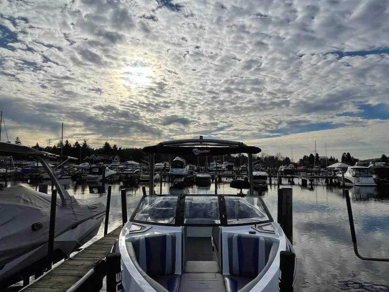 Slide: The Image of Malibu Wakesetter 22 LSV 2023 - 14