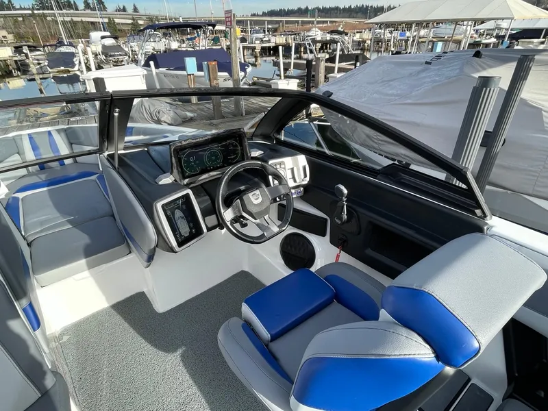 Slide: The Image of Malibu Wakesetter 22 LSV 2023 - 9