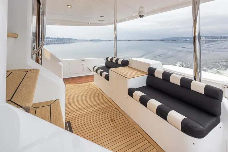 Slide: The Image of Aft Deck - 4
