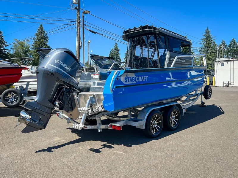 Slide: The Image of Stabi-Craft 2250 Alpha Ultra Centercab 2024 - 3