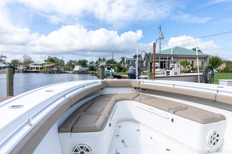 Slide: The Image of Yellowfin 42 Go Mongo - Seating - 29