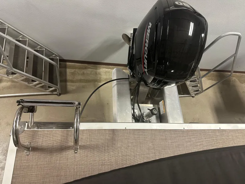 Slide: The Image of 2023 Sun Tracker Party Barge 20 DLX with Mercury outboard motor. - 4