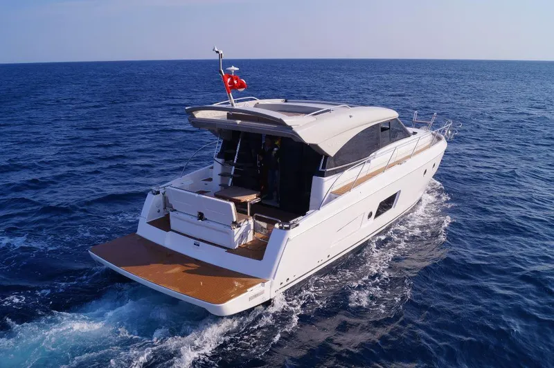 Slide: The Image of Manufacturer Provided Image: Bavaria Virtess 420 Coupe Stern - 3