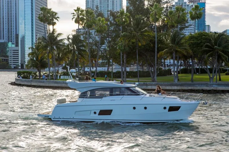 Slide: The Image of Manufacturer Provided Image: Bavaria Virtess 420 Coupe - 7