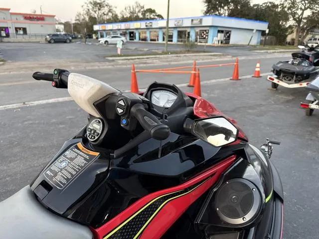 Slide: The Image of Kawasaki STX® 160LX 2024 - 10