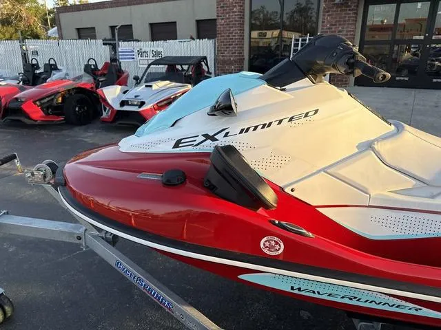 Slide: The Image of Yamaha EX LIMITED-TORCH RED/WHIT 2024 - 3