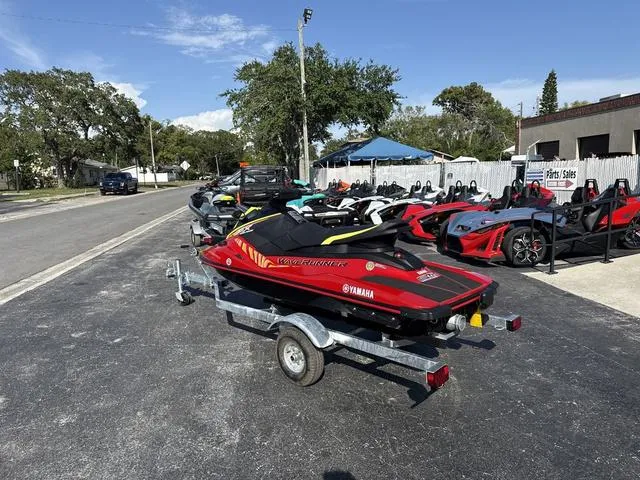 Slide: The Image of Yamaha EX DELUXE-TORCH RED/BLACK 2024 - 7