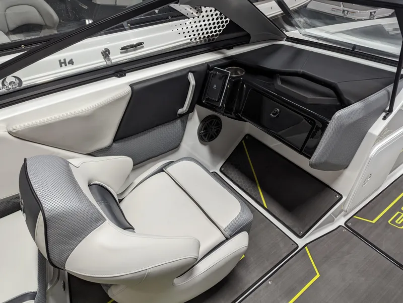 Slide: The Image of Scarab 235ID WAKE EDITION 2024 - 5