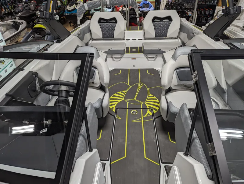 Slide: The Image of Scarab 235ID WAKE EDITION 2024 - 7