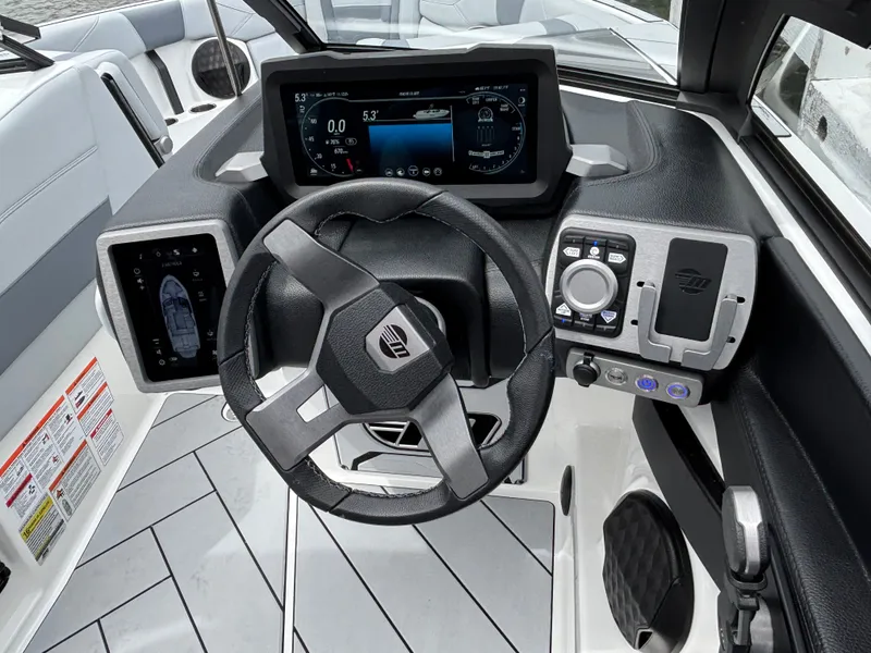 Slide: The Image of Malibu Wakesetter 23 LSV 2024 - 385