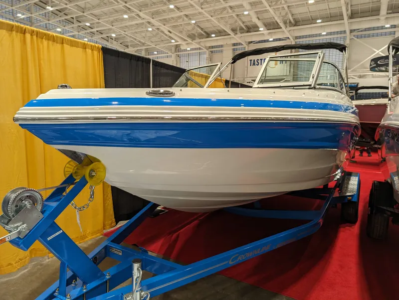 The Image of Crownline Boats 210SS 2024 - 0