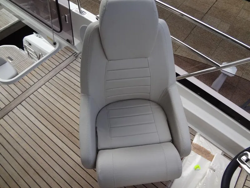 Slide: The Image of Prestige 420F 2024 - 50