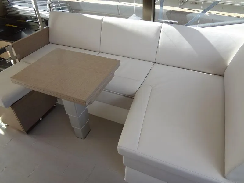 Slide: The Image of Prestige 420F 2024 - 55