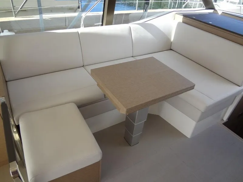 Slide: The Image of Prestige 420F 2024 - 58