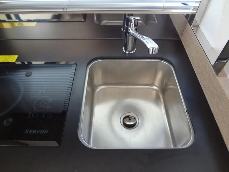 Slide: The Image of Prestige 420F 2024 - 61