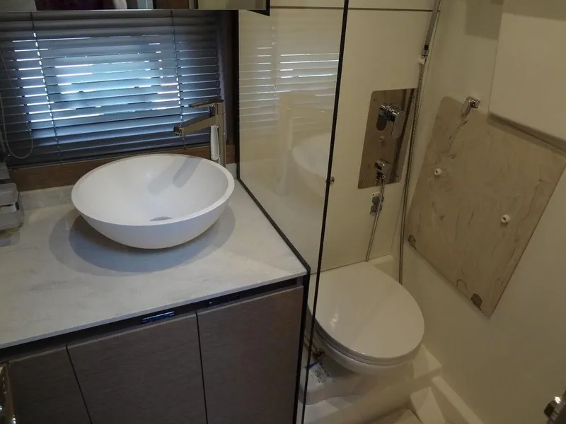 Slide: The Image of Prestige 420F 2024 - 65