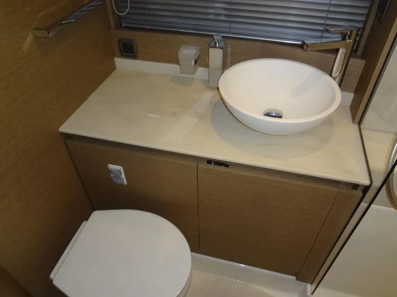 Slide: The Image of Prestige 420F 2024 - 73