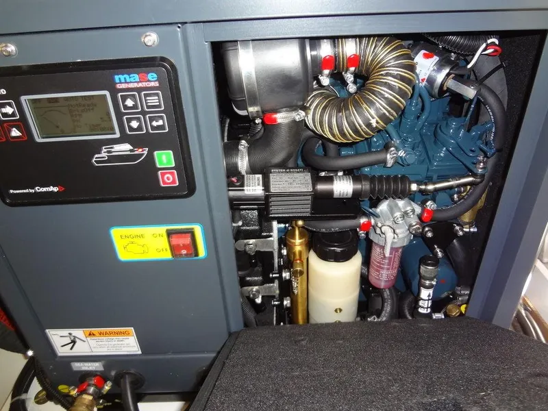 Slide: The Image of Prestige 420F 2024 - 82