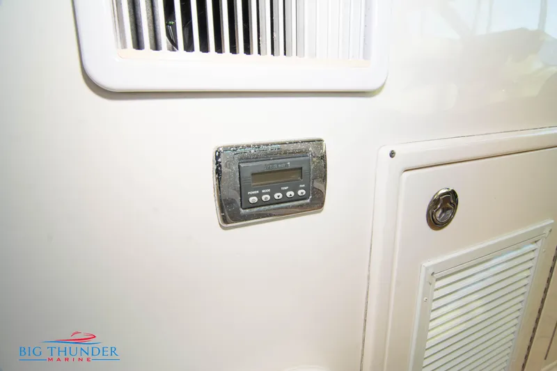 Slide: The Image of Control panel on 2010 Sea Ray 540 Sundancer yacht interior. - 20