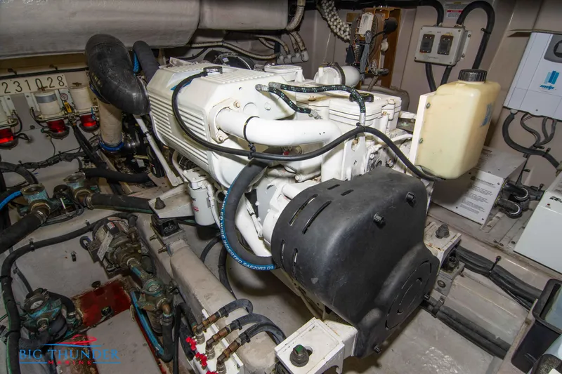 Slide: The Image of Sea Ray Sundancer 540 2010 - 91