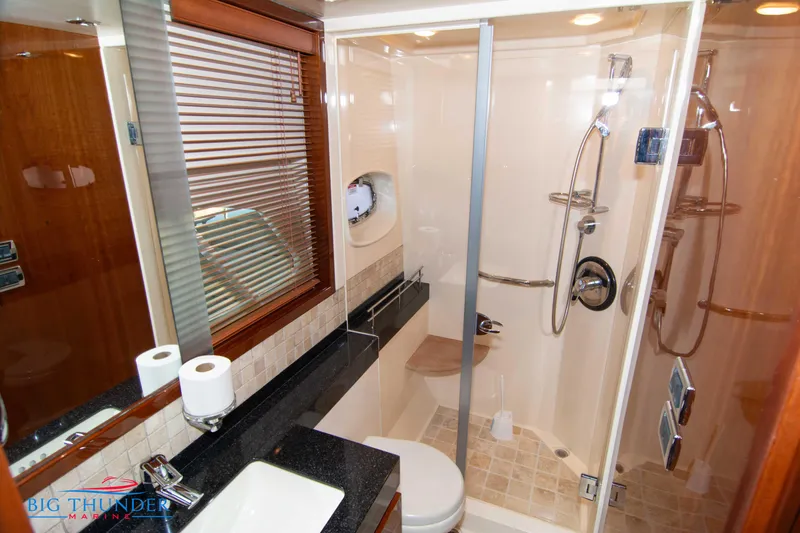 Slide: The Image of Sea Ray Sundancer 540 2010 - 82