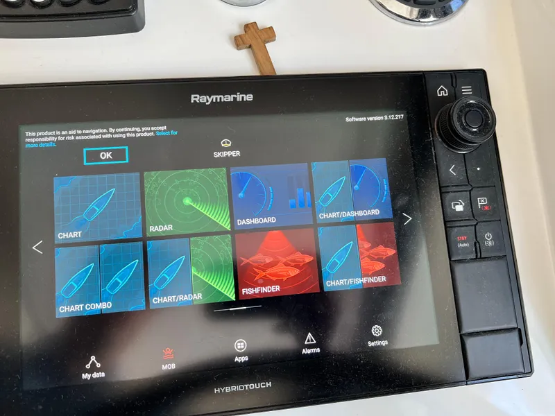Slide: The Image of Raymarine navigation system on 2021 Beneteau Swift Trawler 35. - 19