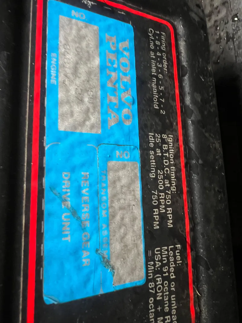 Slide: The Image of Volvo Penta engine label on 1991 Cruisers Yachts Rouge 33. - 41