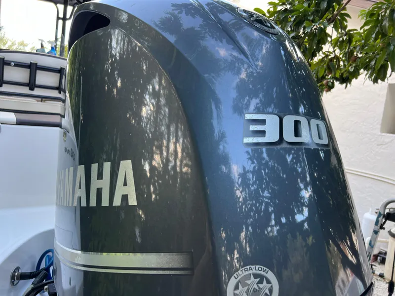 Slide: The Image of Robalo R242 Center Console 2018 - 52