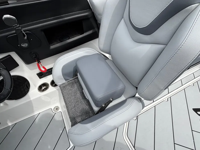 Slide: The Image of Malibu Wakesetter 23 LSV 2024 - 379