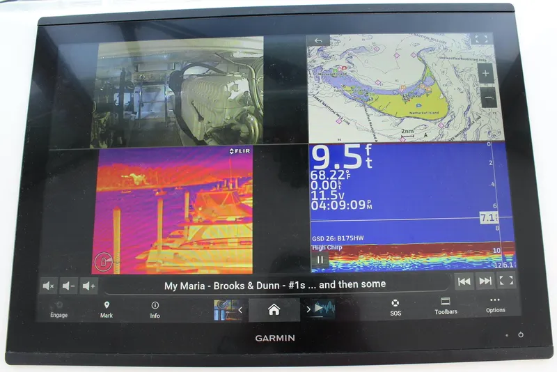 Slide: The Image of Topaz 40 Express 2007 - 14