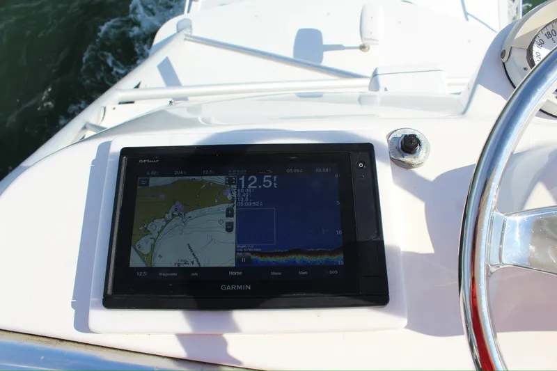 Slide: The Image of Topaz 40 Express 2007 - 18