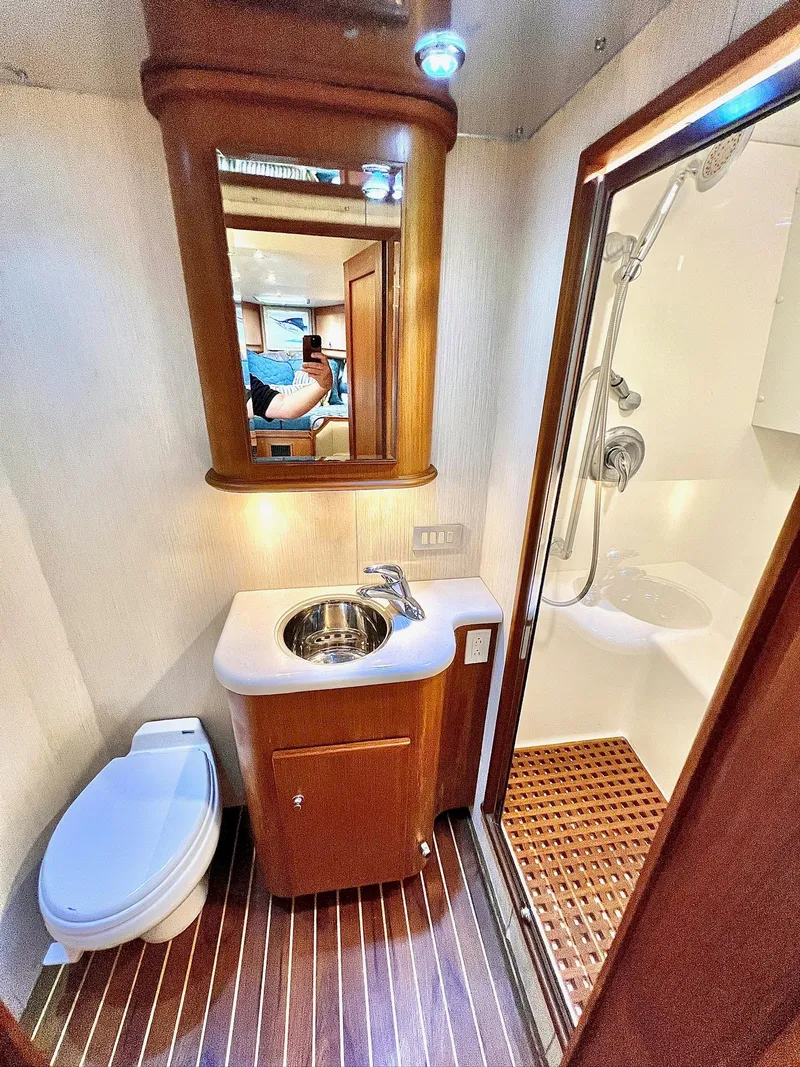 Slide: The Image of Topaz 40 Express 2007 - 8