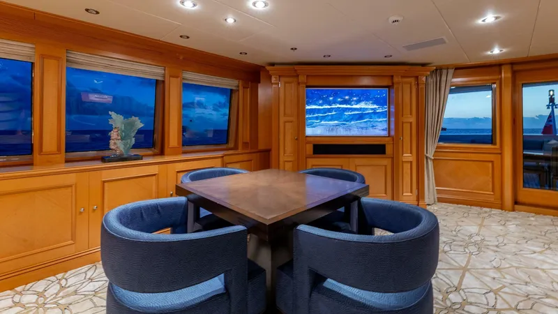 Slide: The Image of Feadship 51.8M 2003 - 101