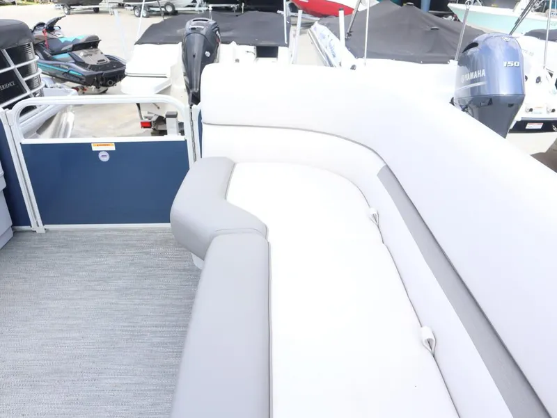 Slide: The Image of Godfrey 2086 CRUISE X 2024 - 11