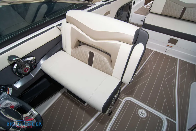 Slide: The Image of Monterey 278SS Super Sport 2024 - 50