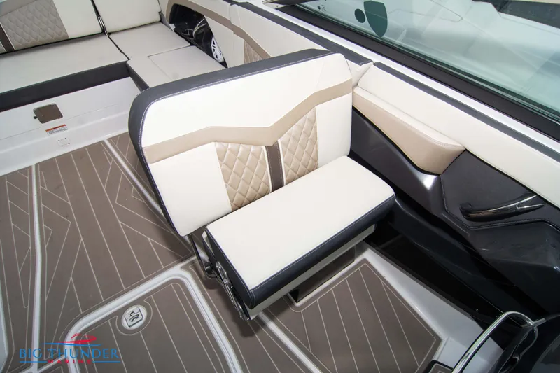 Slide: The Image of Monterey 278SS Super Sport 2024 - 53