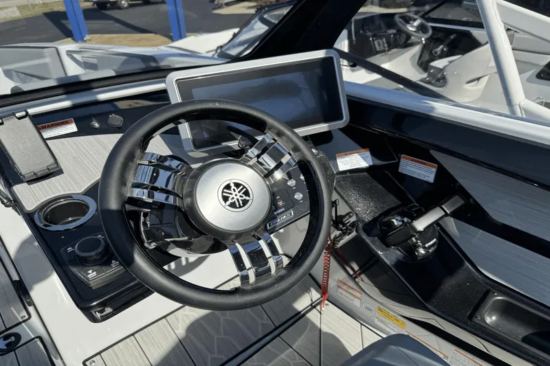 Slide: The Image of Yamaha 222XD 2024 - 18