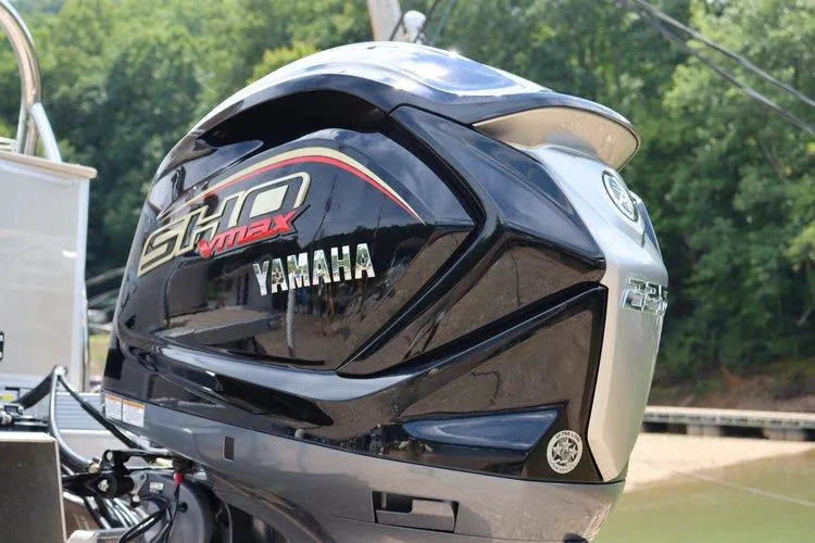 Slide: The Image of Close-up of a Yamaha SHO VMAX outboard motor on a 2022 Tahoe Pontoon LTZ 2485 QL. - 20