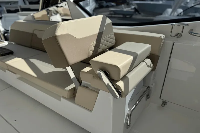 Slide: The Image of Aquila 32 Sport 2024 - 22